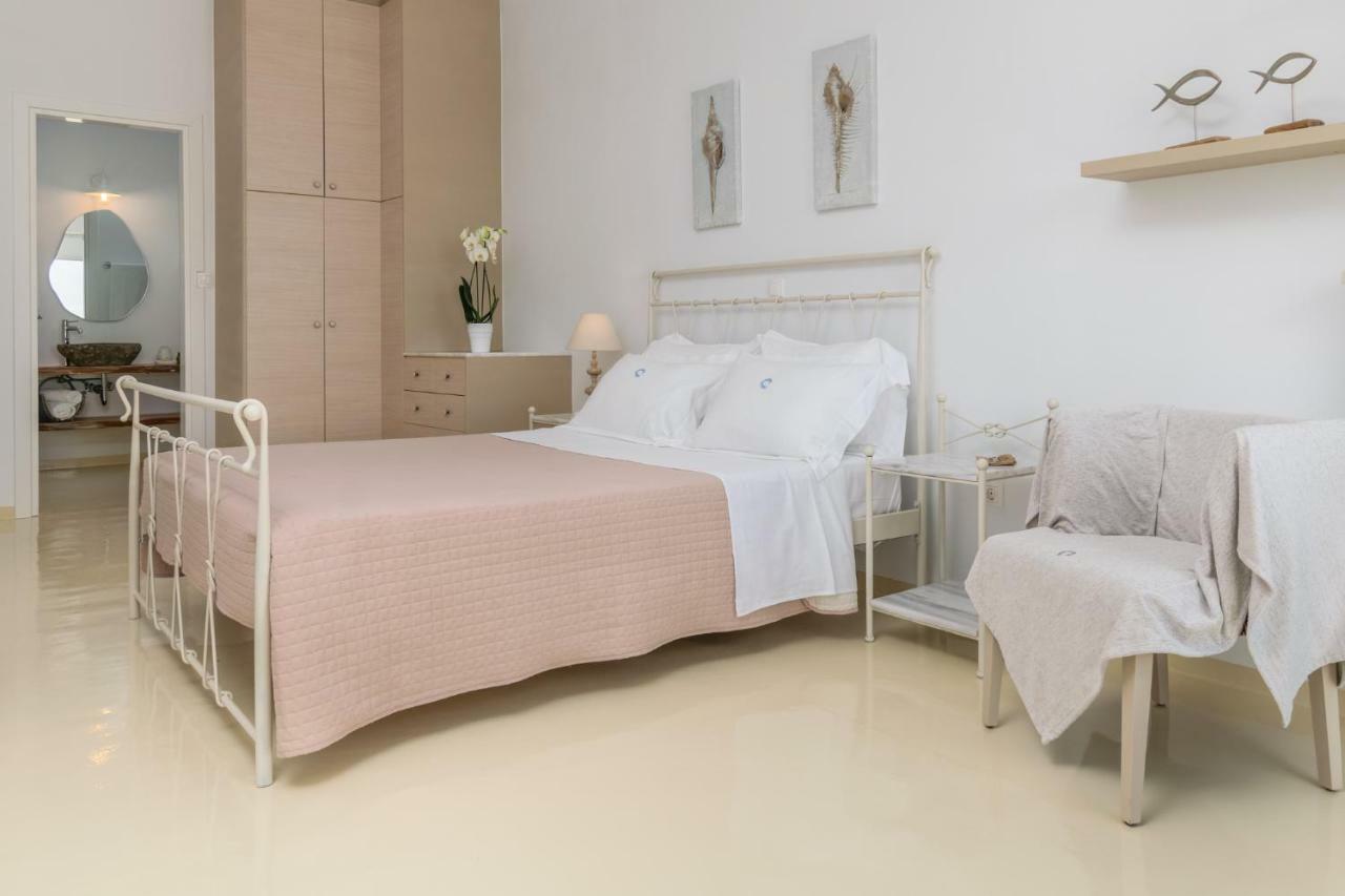 Heavenly Milos Suites Agia Kiriaki Beach  エクステリア 写真